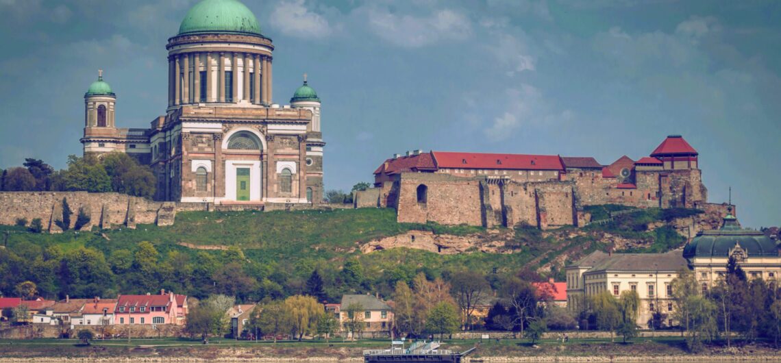 Multi-country tours Romania and Hungary - Esztergom Basilica